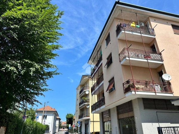 appartamento in vendita a Verano Brianza