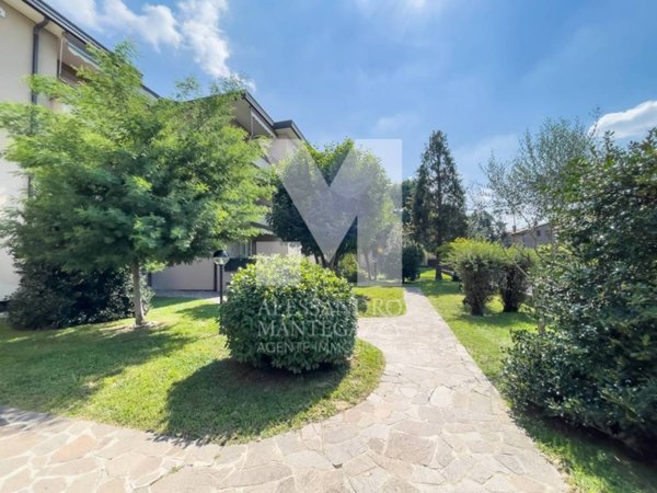 appartamento in vendita a Verano Brianza