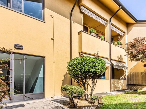 appartamento in vendita a Verano Brianza