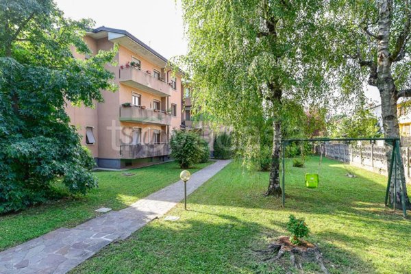 appartamento in vendita a Verano Brianza
