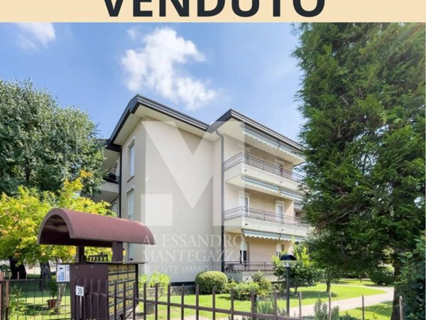 appartamento in vendita a Verano Brianza