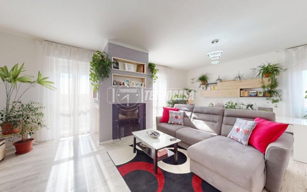 appartamento in vendita a Verano Brianza