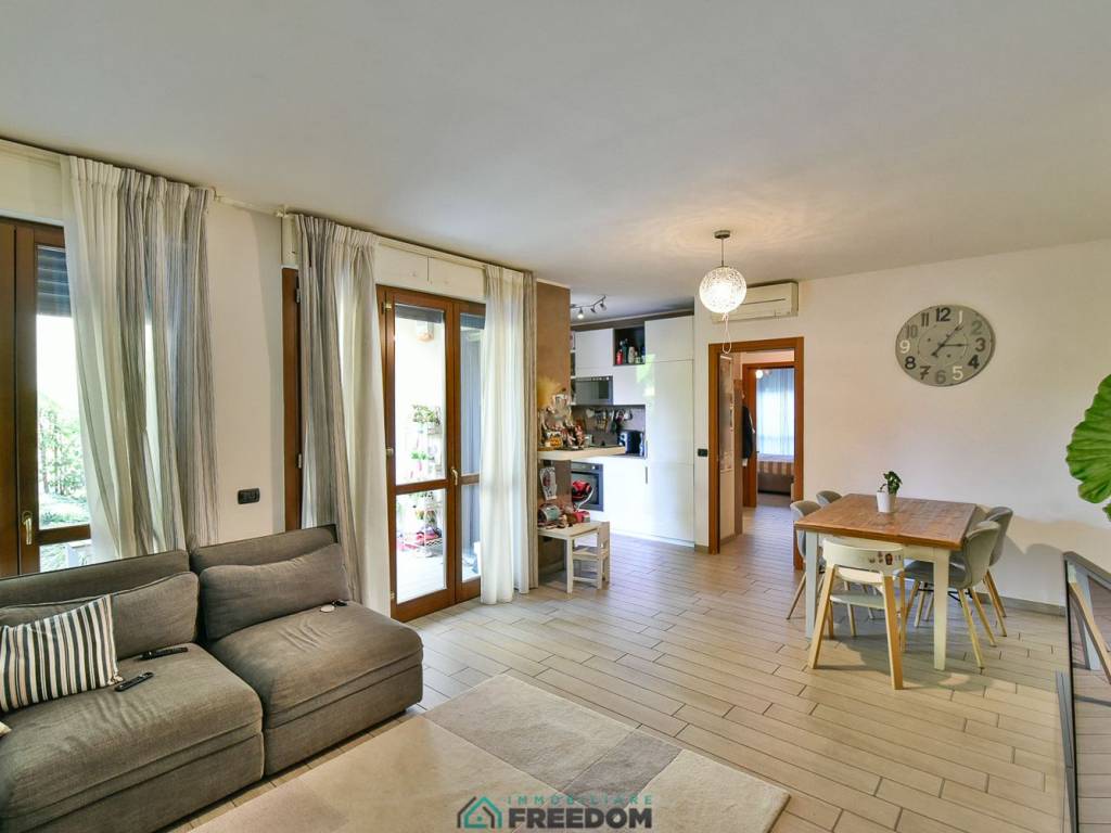 appartamento in vendita a Verano Brianza