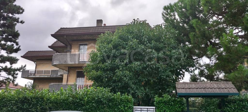 appartamento in vendita a Verano Brianza