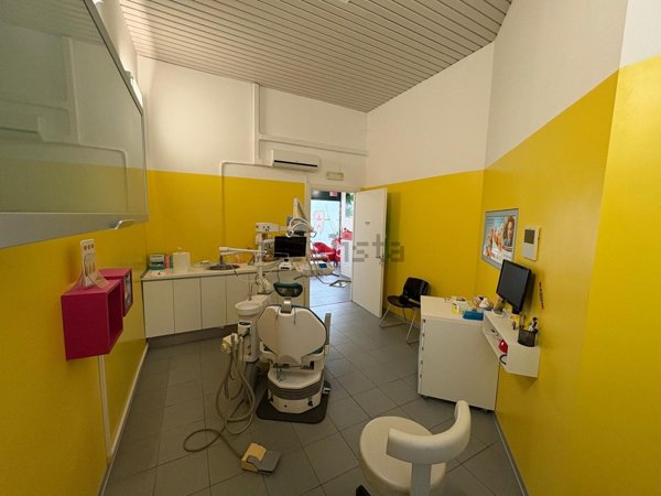 ufficio in vendita a Verano Brianza