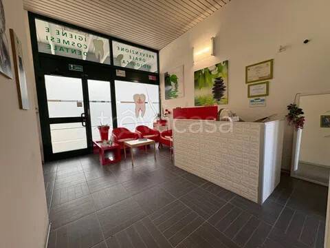 ufficio in vendita a Verano Brianza