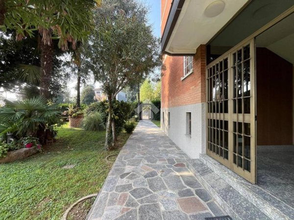 appartamento in vendita a Verano Brianza