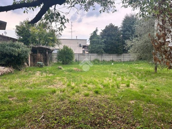 terreno agricolo in vendita a Verano Brianza