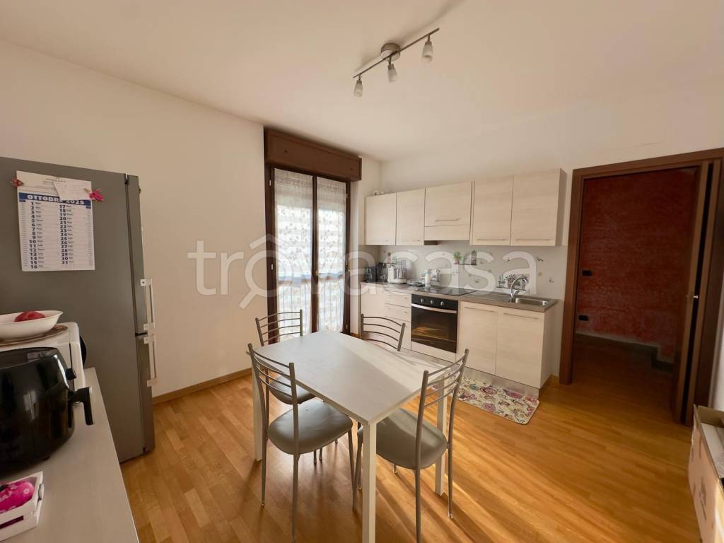 appartamento in vendita a Verano Brianza