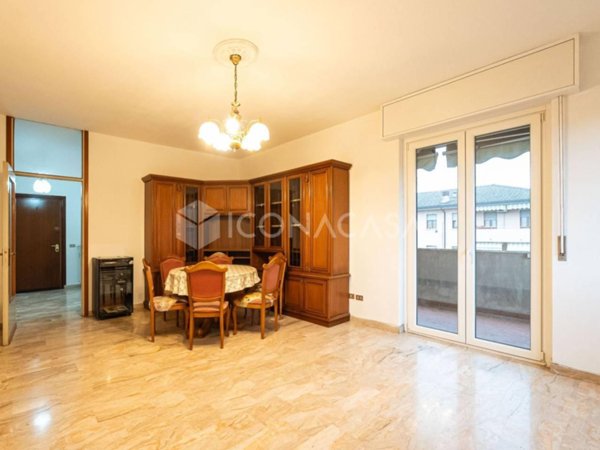 appartamento in vendita a Verano Brianza