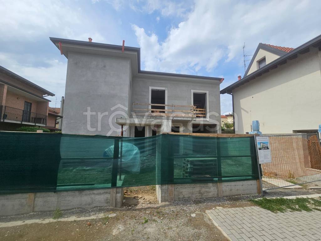casa indipendente in vendita a Verano Brianza