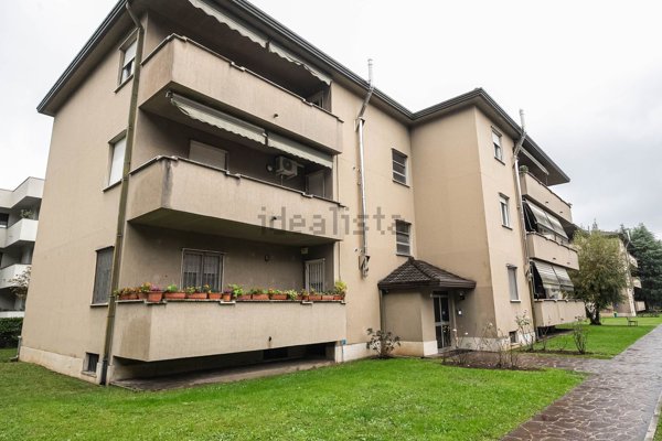 appartamento in vendita a Verano Brianza