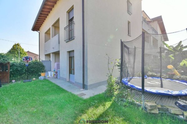 appartamento in vendita a Verano Brianza