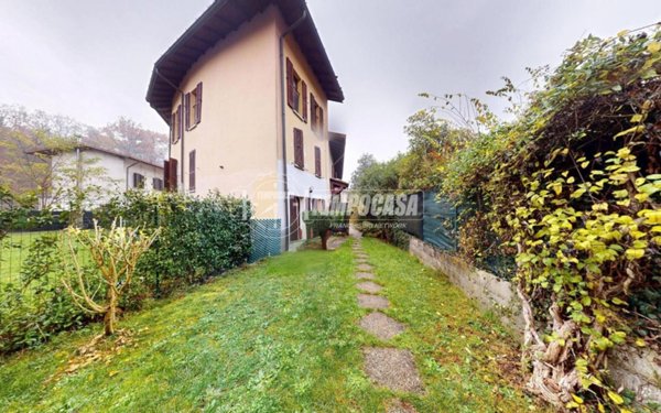 appartamento in vendita a Verano Brianza