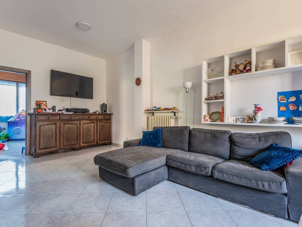 appartamento in vendita a Verano Brianza