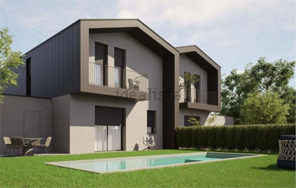 casa indipendente in vendita a Verano Brianza