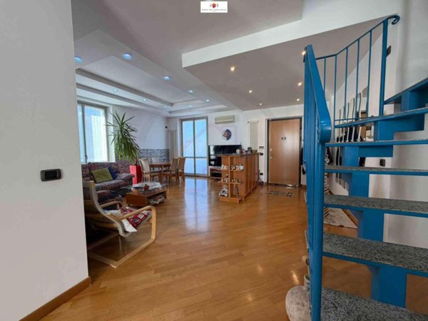 appartamento in vendita a Verano Brianza