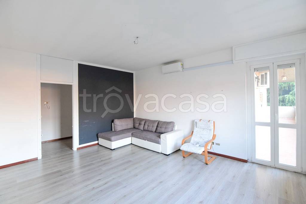 appartamento in vendita a Verano Brianza