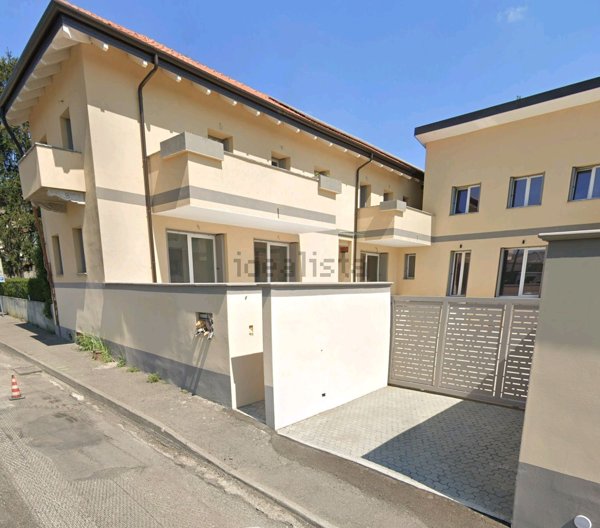 appartamento in vendita a Verano Brianza