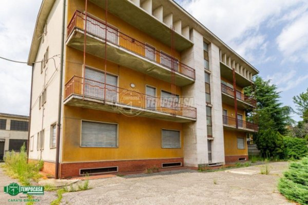 appartamento in vendita a Verano Brianza