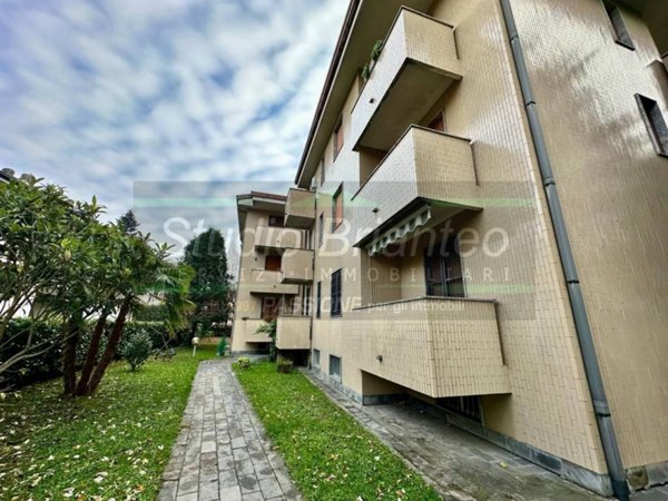 appartamento in vendita a Verano Brianza