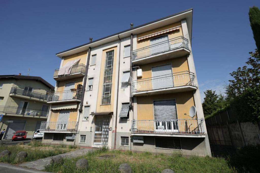 appartamento in vendita a Verano Brianza