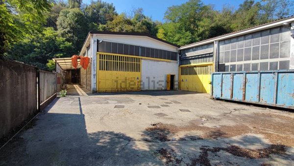 ufficio in vendita a Verano Brianza