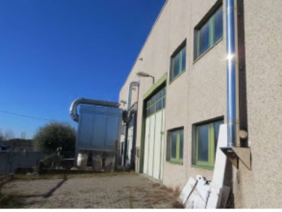 capannone in vendita a Verano Brianza