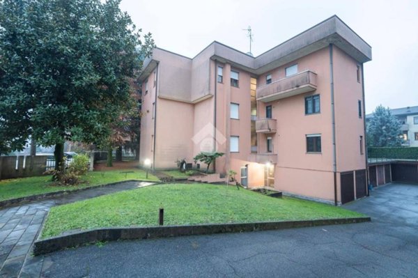 appartamento in vendita a Verano Brianza