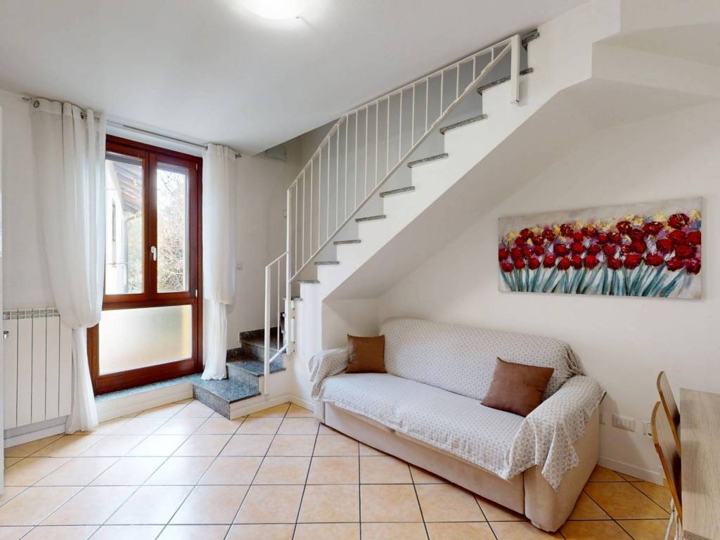 appartamento in vendita a Verano Brianza