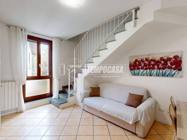 appartamento in vendita a Verano Brianza