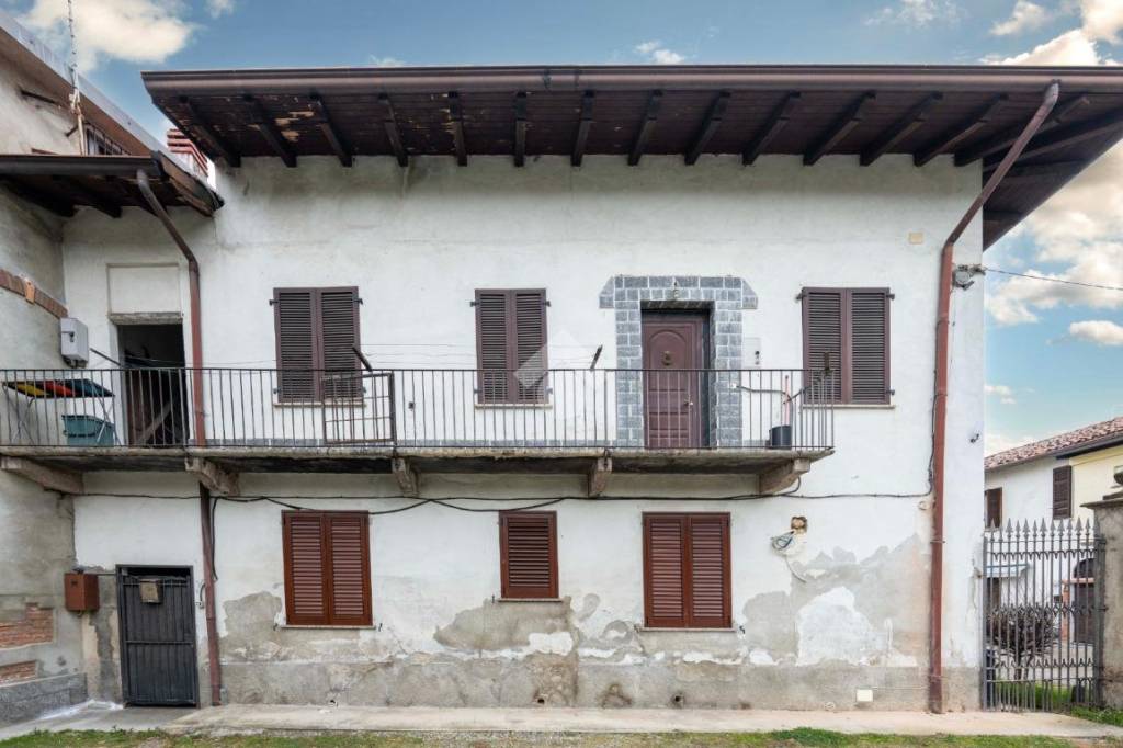 casa indipendente in vendita a Verano Brianza