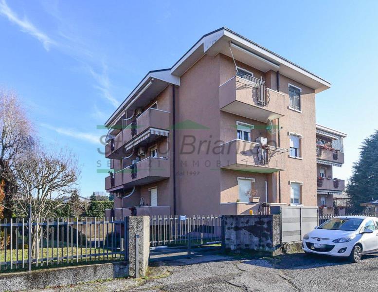 appartamento in vendita a Verano Brianza
