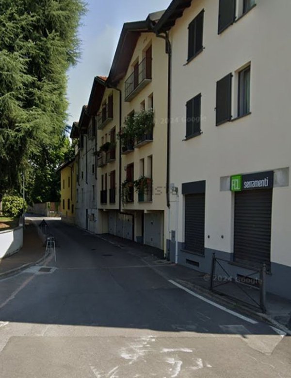 appartamento in vendita a Verano Brianza