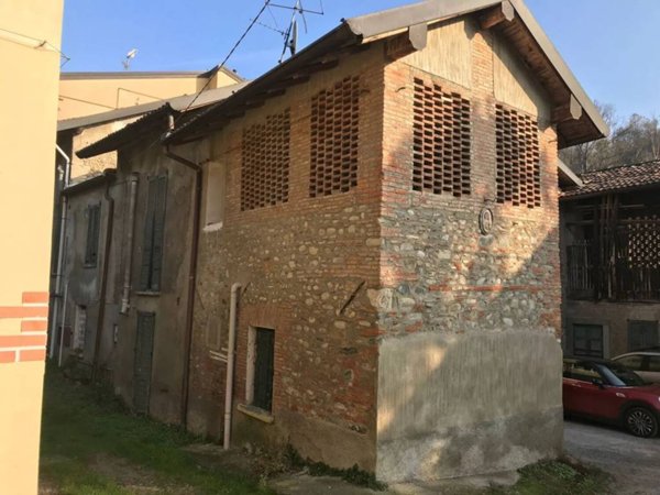 casa indipendente in vendita a Verano Brianza