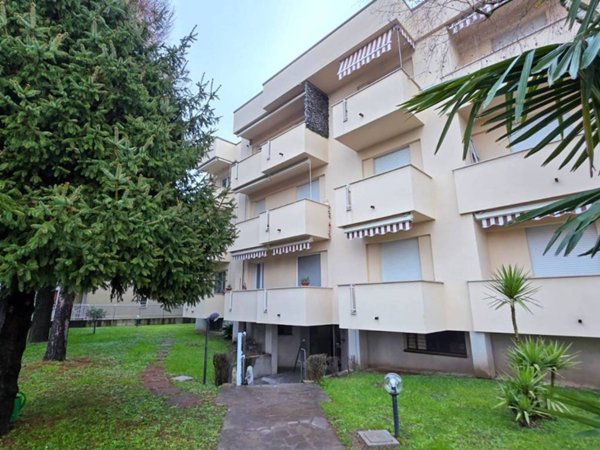 appartamento in vendita a Verano Brianza