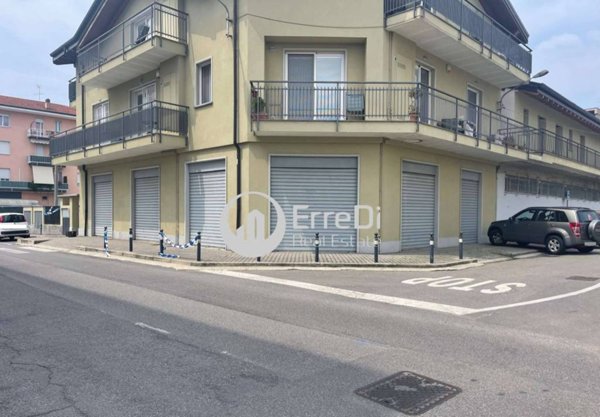 negozio in vendita a Verano Brianza