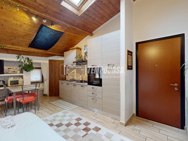 appartamento in vendita a Verano Brianza