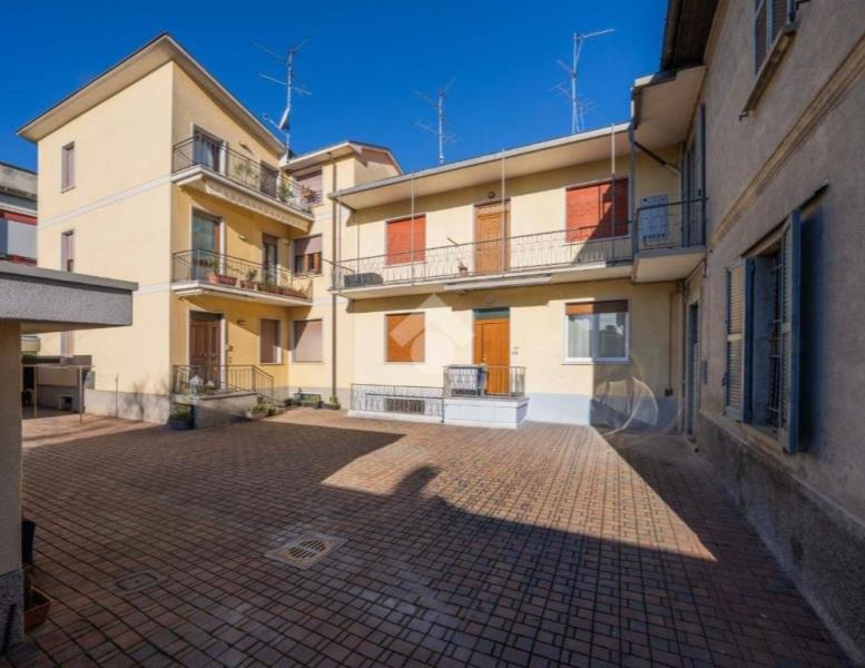 appartamento in vendita a Verano Brianza