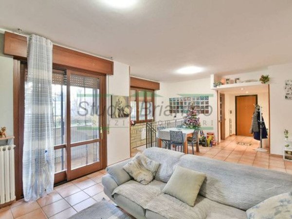 appartamento in vendita a Verano Brianza