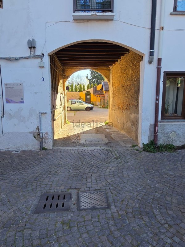 appartamento in vendita a Verano Brianza