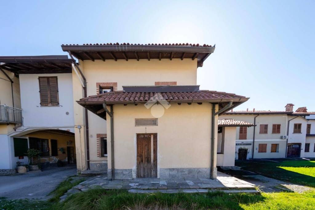 casa indipendente in vendita a Verano Brianza