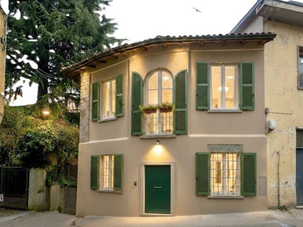 casa indipendente in vendita a Verano Brianza