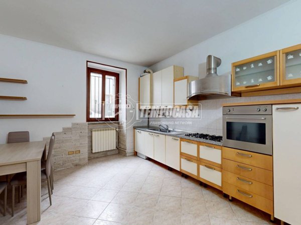 appartamento in vendita a Verano Brianza