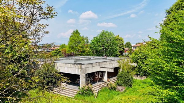 casa indipendente in vendita a Verano Brianza