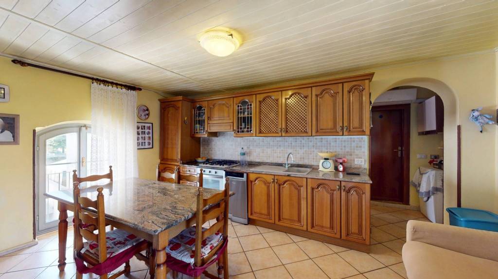appartamento in vendita a Verano Brianza