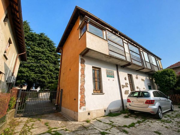 appartamento in vendita a Verano Brianza