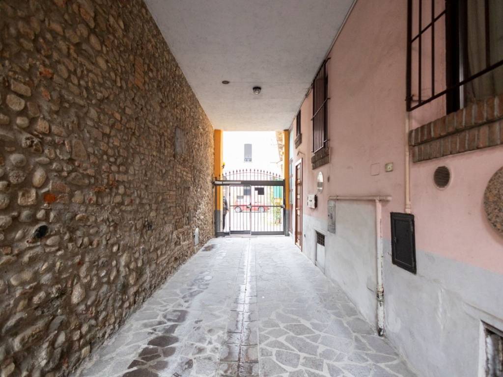 appartamento in vendita a Verano Brianza