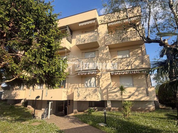 appartamento in vendita a Verano Brianza