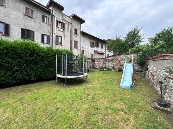 appartamento in vendita a Verano Brianza